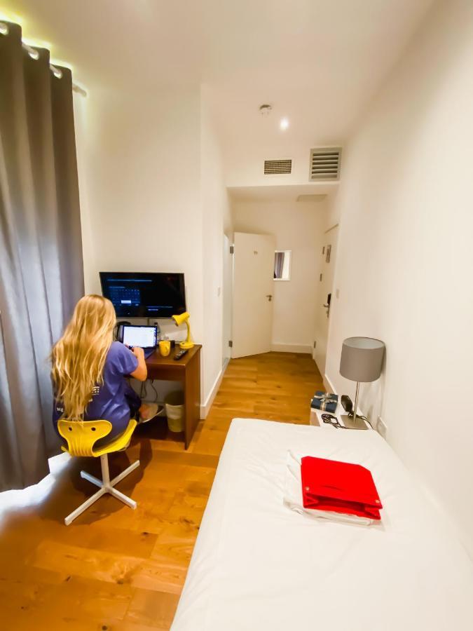 Titiwangsa One Accomodation At Paddington 런던 외부 사진